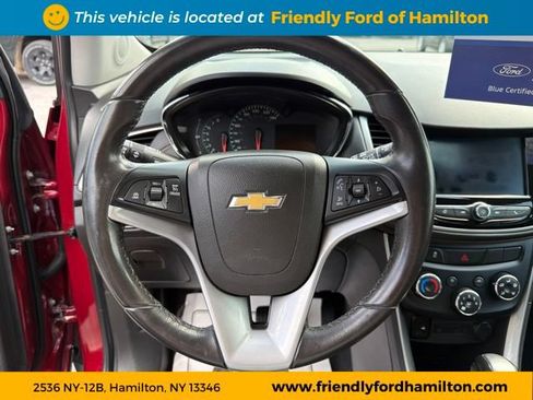 Used 2020 Chevrolet Trax LT w/ Driver Confidence Package AWD/4WD image 21