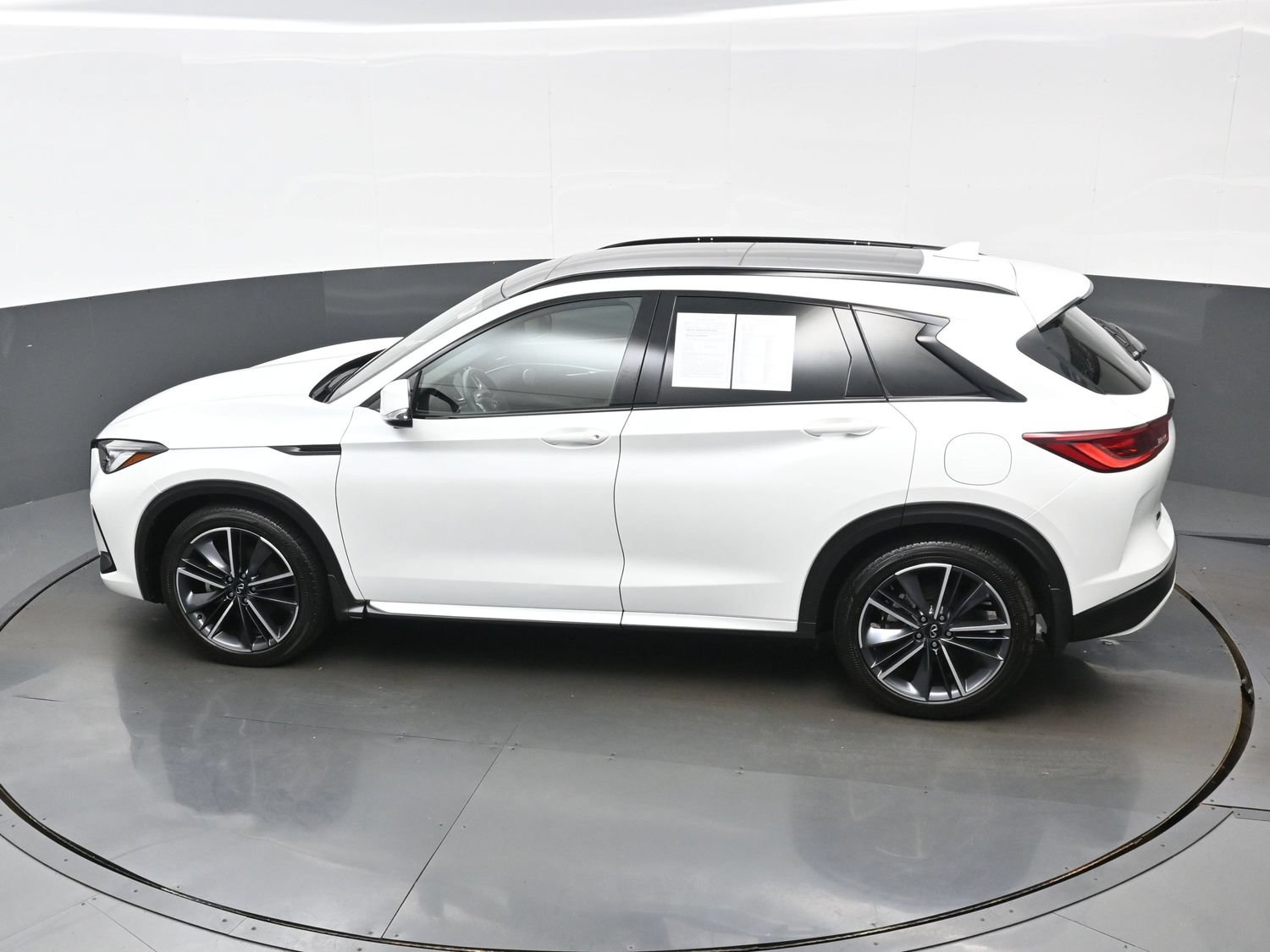 Used 2023 INFINITI QX50 Sport AWD/4WD image 37