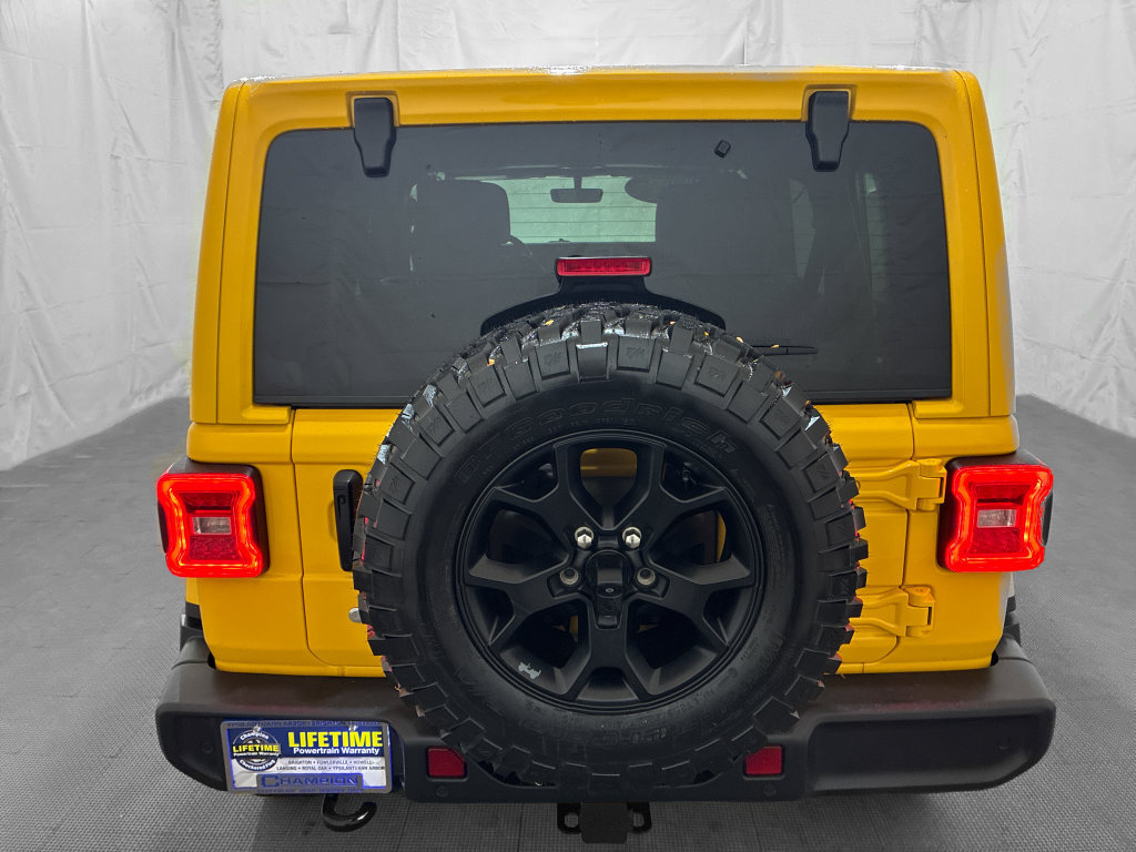 Used 2018 Jeep Wrangler Unlimited Sahara w/ Quick Order Package 24M Moab AWD/4WD image 6