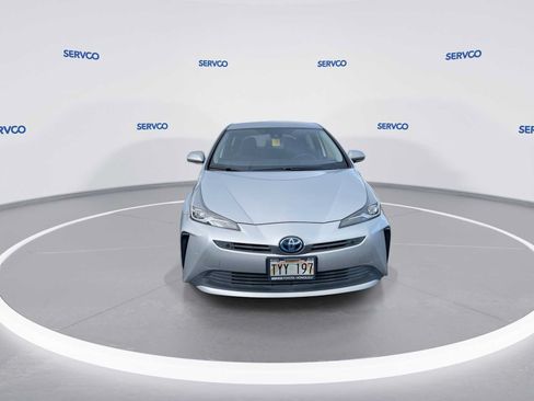 Used 2020 Toyota Prius XLE FWD image 3