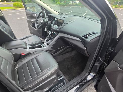 Used 2010 Ford Escape XLT FWD image 10
