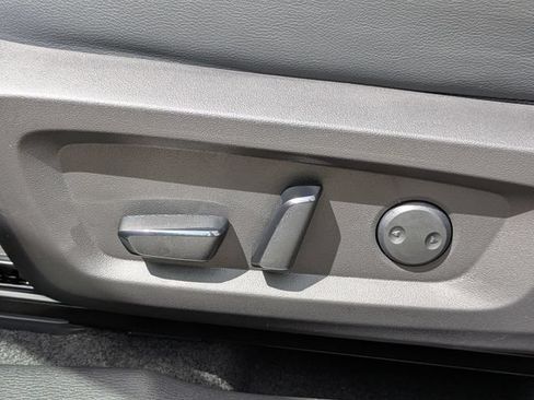 New 2026 Mitsubishi Outlander SEL FWD image 22