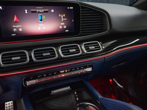 Certified 2025 Mercedes-Benz GLE 53 AMG 4MATIC Coupe image 31