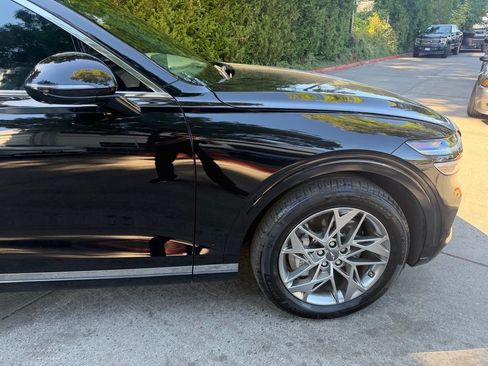 Used 2024 Genesis GV70 2.5T w/ Advanced Package AWD/4WD image 3