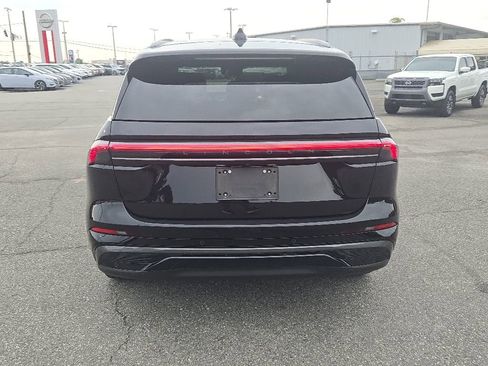 Used 2025 Lincoln Nautilus Reserve w/ Jet Appearance Package AWD/4WD image 4