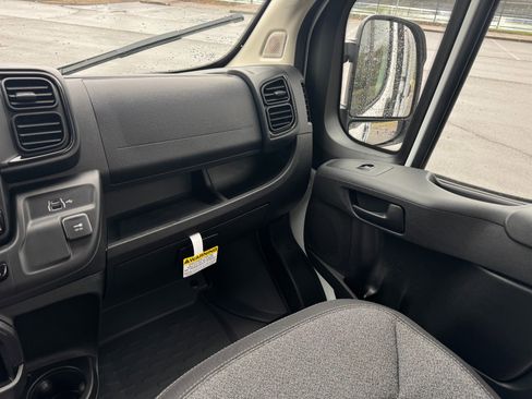 Used 2025 RAM ProMaster 3500 w/ Roll-Up Rear Door Package FWD image 41