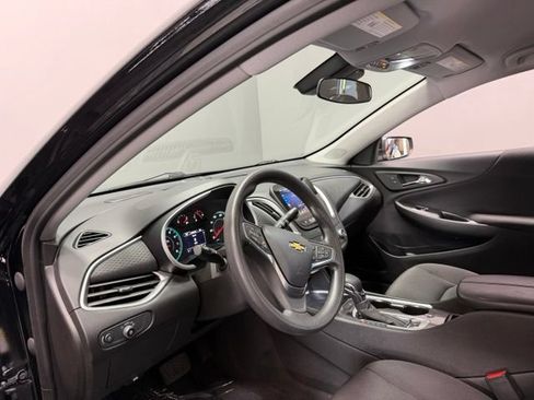 Used 2023 Chevrolet Malibu LT FWD image 17