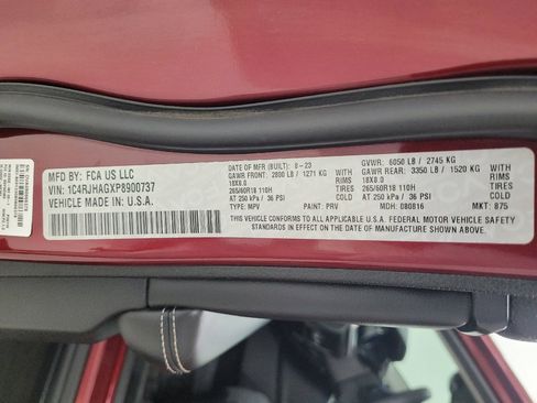 Used 2023 Jeep Grand Cherokee Laredo X AWD/4WD image 33