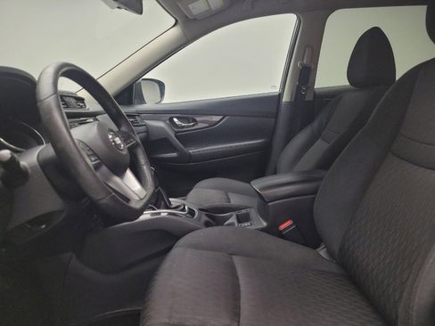 Used 2018 Nissan Rogue SV image 17