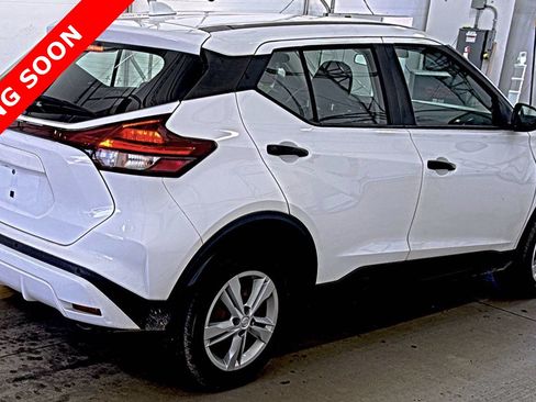 Used 2023 Nissan Kicks S FWD image 5