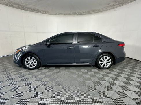 Used 2025 Toyota Corolla LE FWD image 6