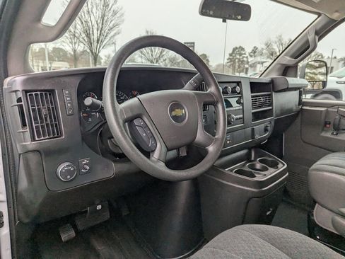Used 2024 Chevrolet Express 2500 w/ Driver Convenience Package image 18