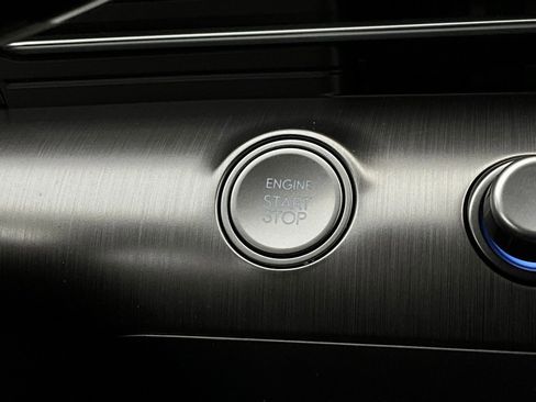 Used 2025 Hyundai Kona SEL image 29