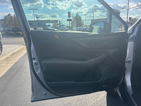 Used 2025 Subaru Outback Wilderness w/ Wilderness Package image 10