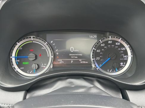 Used 2023 Toyota Highlander XLE AWD/4WD image 23