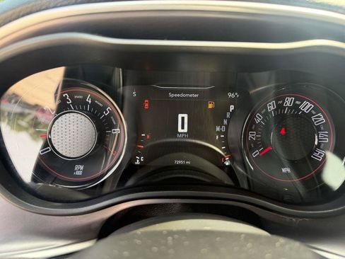 Used 2022 Dodge Challenger SXT w/ Driver Convenience Group AWD/4WD image 14