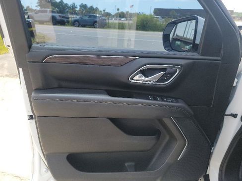 Used 2021 Chevrolet Tahoe 2WD w/ Remote Keyless Entry Package image 10