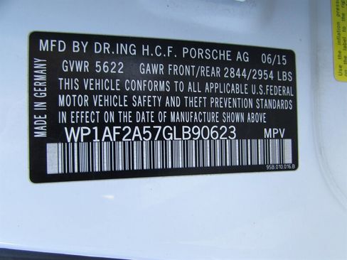 Used 2016 Porsche Macan Turbo AWD/4WD image 35