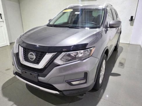 Used 2018 Nissan Rogue SV image 13