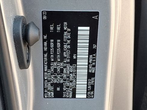 Certified 2023 Toyota Sienna XSE image 28