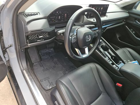 Certified 2023 Honda Accord Touring image 16