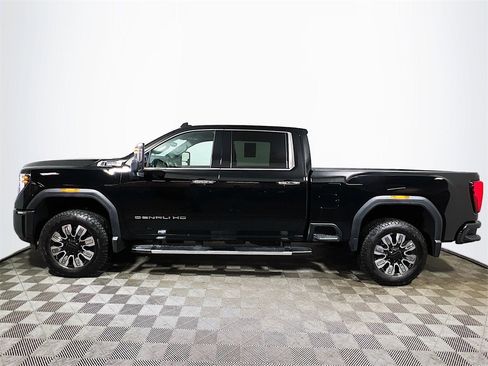 Used 2026 GMC Sierra 2500 Denali w/ Denali Reserve Package image 5