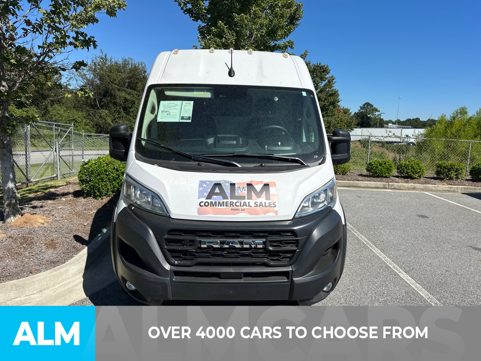 Used 2025 RAM ProMaster 2500 w/ Convenience Group FWD image 2