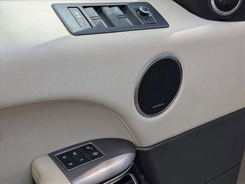 Used 2017 Land Rover Range Rover Sport Supercharged image 3