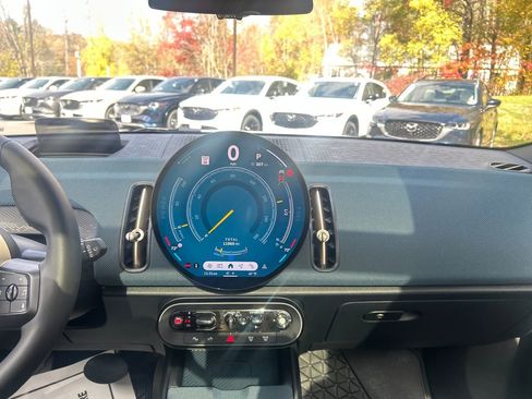 Used 2025 MINI Cooper Countryman S image 11