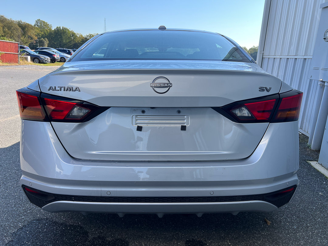 Used 2024 Nissan Altima 2.5 SV FWD image 5
