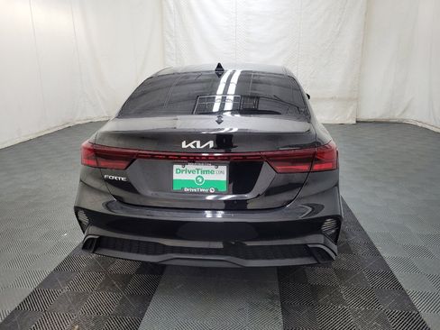 Used 2022 Kia Forte LXS image 7