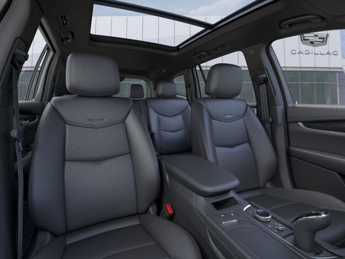 New 2025 Cadillac XT6 Sport w/ Technology Package image 16