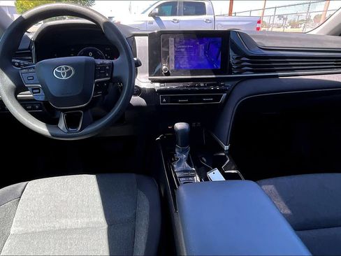 Used 2025 Toyota Camry LE image 15