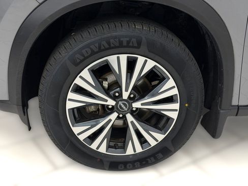 Used 2023 Nissan Rogue SV AWD/4WD image 10