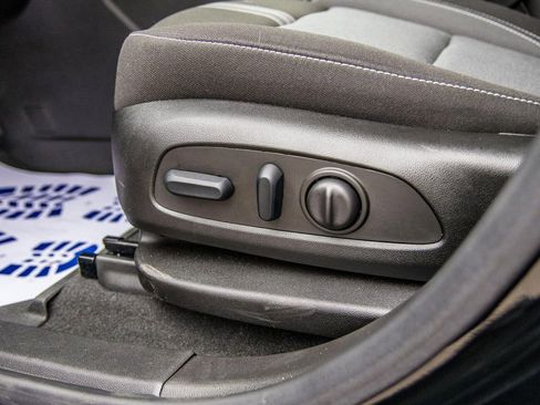 New 2025 Chevrolet Blazer LT w/ Convenience Package image 24