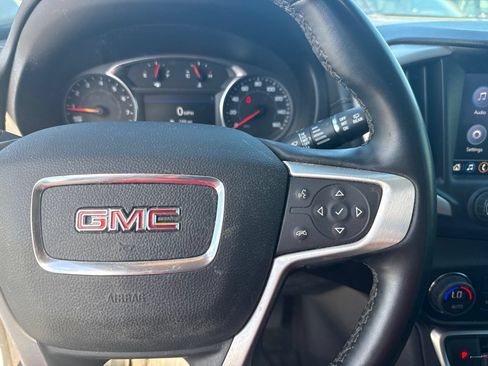 Used 2024 GMC Terrain SLT w/ Tech Package AWD/4WD image 17