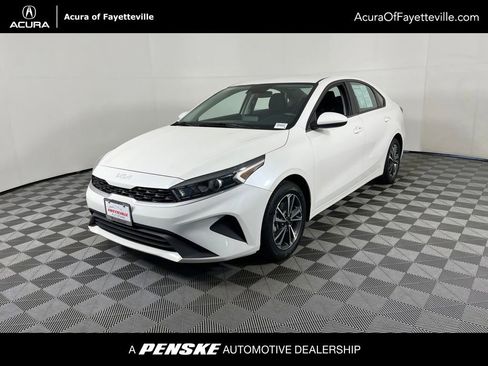 Used 2023 Kia Forte LXS FWD image 1