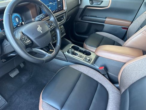 Certified 2025 Ford Bronco Sport Outer Banks w/ Outer Banks Tech Package+ image 11