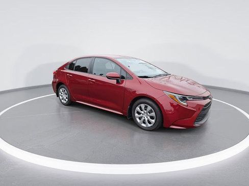 Certified 2025 Toyota Corolla LE image 3