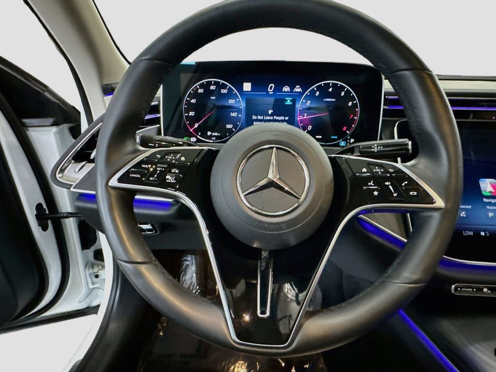 Used 2026 Mercedes-Benz E 350 4MATIC Sedan image 11