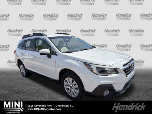 Used 2019 Subaru Outback 2.5i Premium image 1