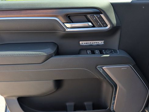 New 2026 GMC Sierra 1500 Denali AWD/4WD image 19