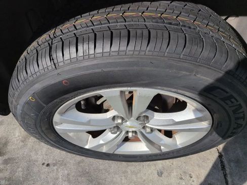 Used 2013 Chevrolet Equinox LS image 38