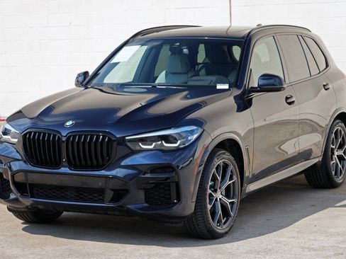 Used 2023 BMW X5 xDrive40i w/ M Sport Package AWD/4WD image 46