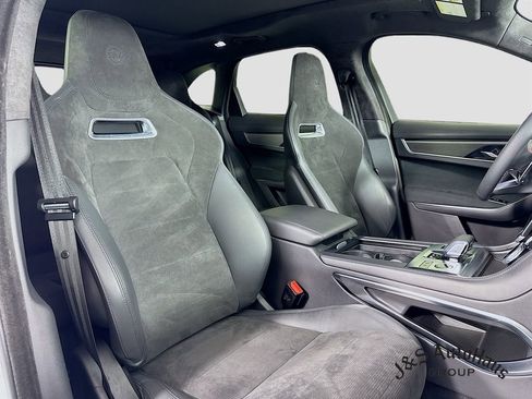 Used 2023 Jaguar F-PACE SVR image 35