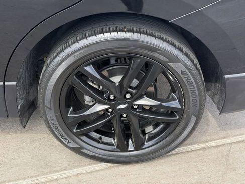 Used 2021 Chevrolet Equinox LT image 8