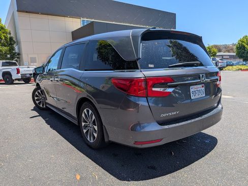 Used 2023 Honda Odyssey EX-L image 6