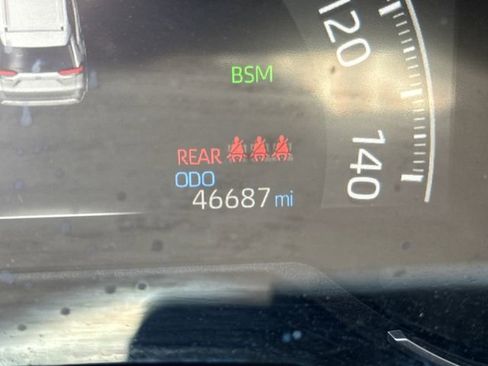 Used 2019 Toyota RAV4 Limited w/ Advanced Technology Package AWD/4WD image 24