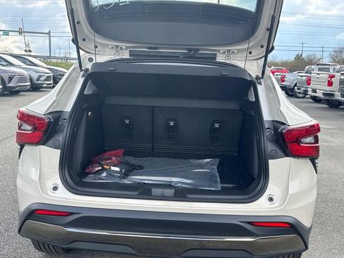 New 2026 Chevrolet Trax ACTIV FWD image 13