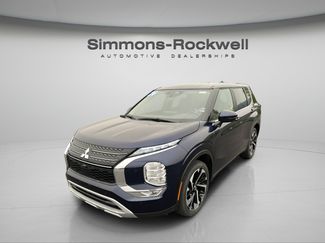 Used 2024 Mitsubishi Outlander SE AWD/4WD video 1